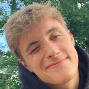 Zach Kutz Headshot 10 of 10