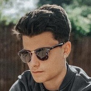 Zach Loizou Headshot 6 of 10