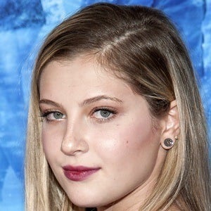 Zoe Levin Headshot 2 of 4