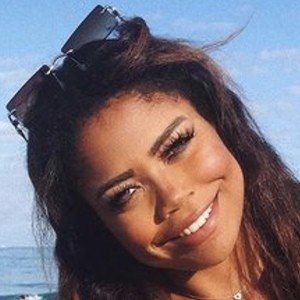 Zora Gittens Headshot 3 of 10