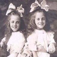 Daisy and Violet Hilton