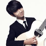 Guitarists born in South Korea