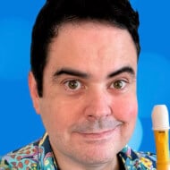 Comedians born in New Zealand