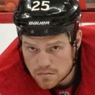 Chris Neil